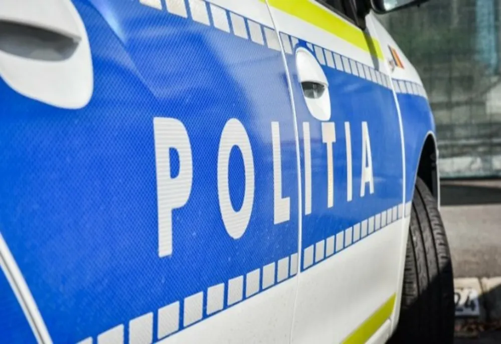 Incident tragic în Capitală. O femeie a murit după ce a căzut de la etajul unui imobil din Sectorul 5