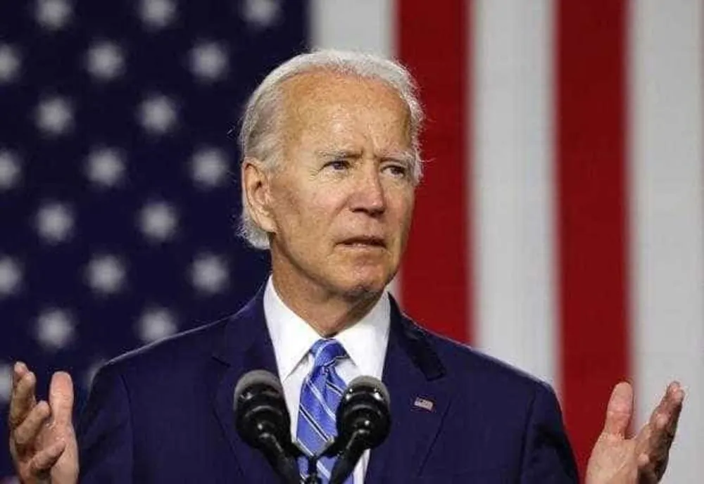 ÎN CIUDA UNOR NOI GAFE, JOE BIDEN INSISTĂ SĂ RĂMÂNĂ ÎN CURSA PREZIDENȚIALĂ