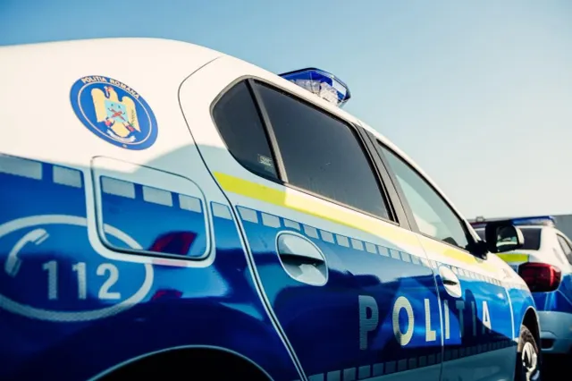 Incident violent la un liceu din Pitești: un elev de 15 ani a fost rănit cu o macetă