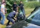 Urmărit național și internațional, capturat după o intervenție în trafic la Botoșani. Bărbatul condamnat pentru furt calificat a fost încătușat